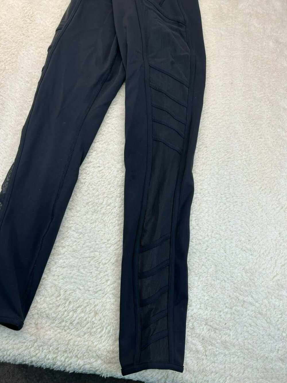 Lululemon Black High-Waisted Full-Length Leggings With Mesh Panel Details & Side - Picture 3 of 3